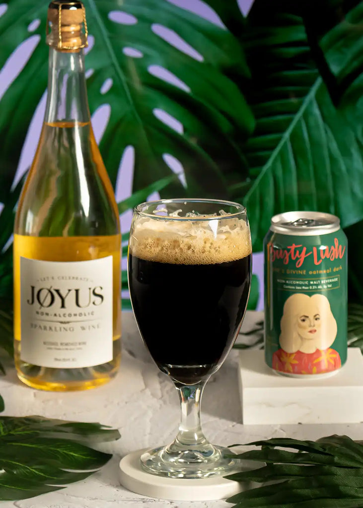Celebrate Saint Patrick's Day the AF way, with the Non-Alcoholic Black Velvet
